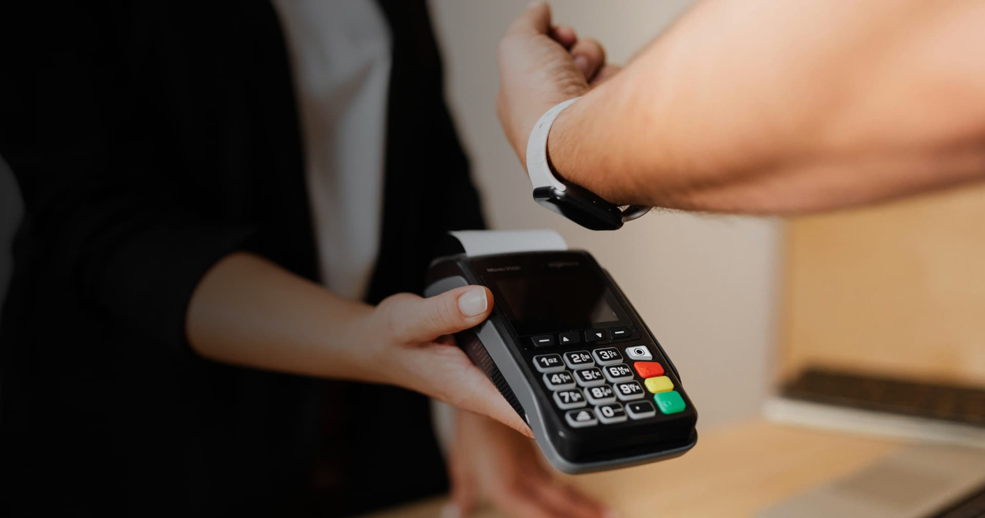 NFC оновили: оплата на відстані до 2 см