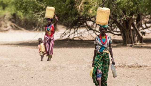 zhinky kenijskoyi gromady turkana krv.media