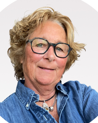 profesorka karen makkomb krv.media