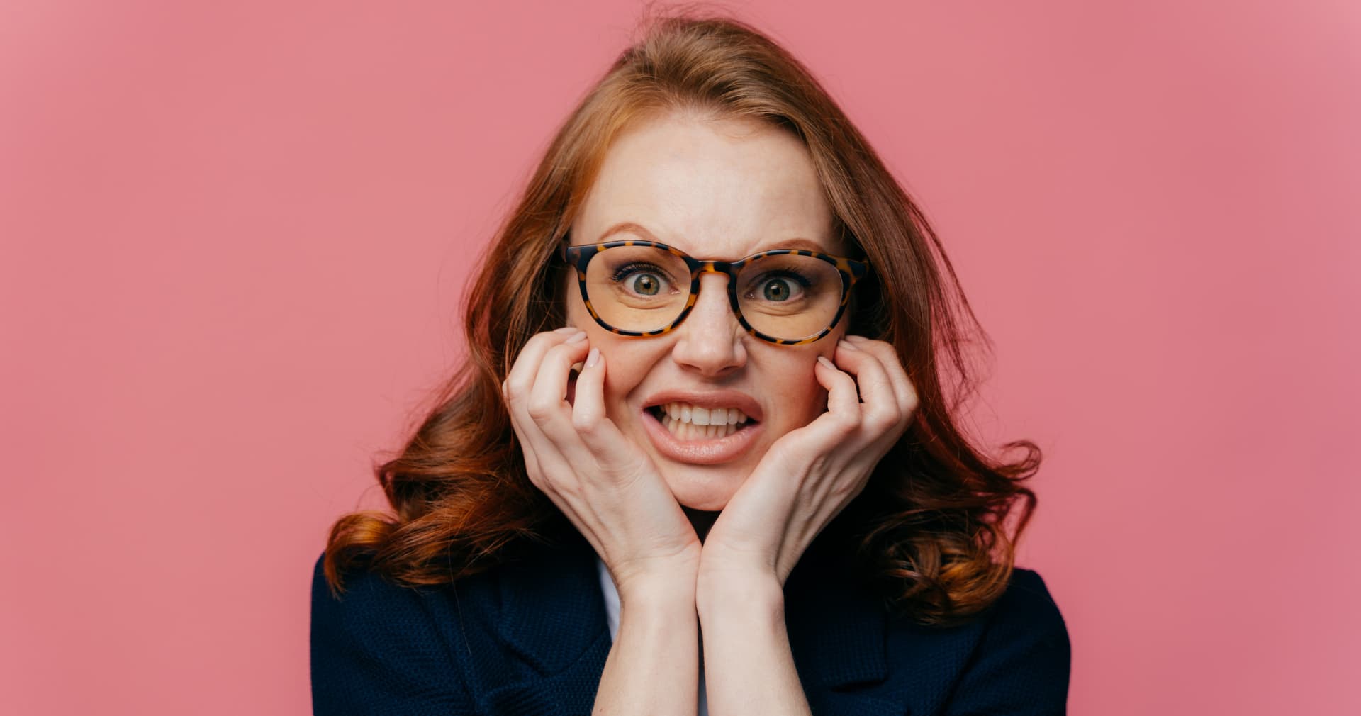 Чому люди стискають зуби уві сні: пояснення вчених