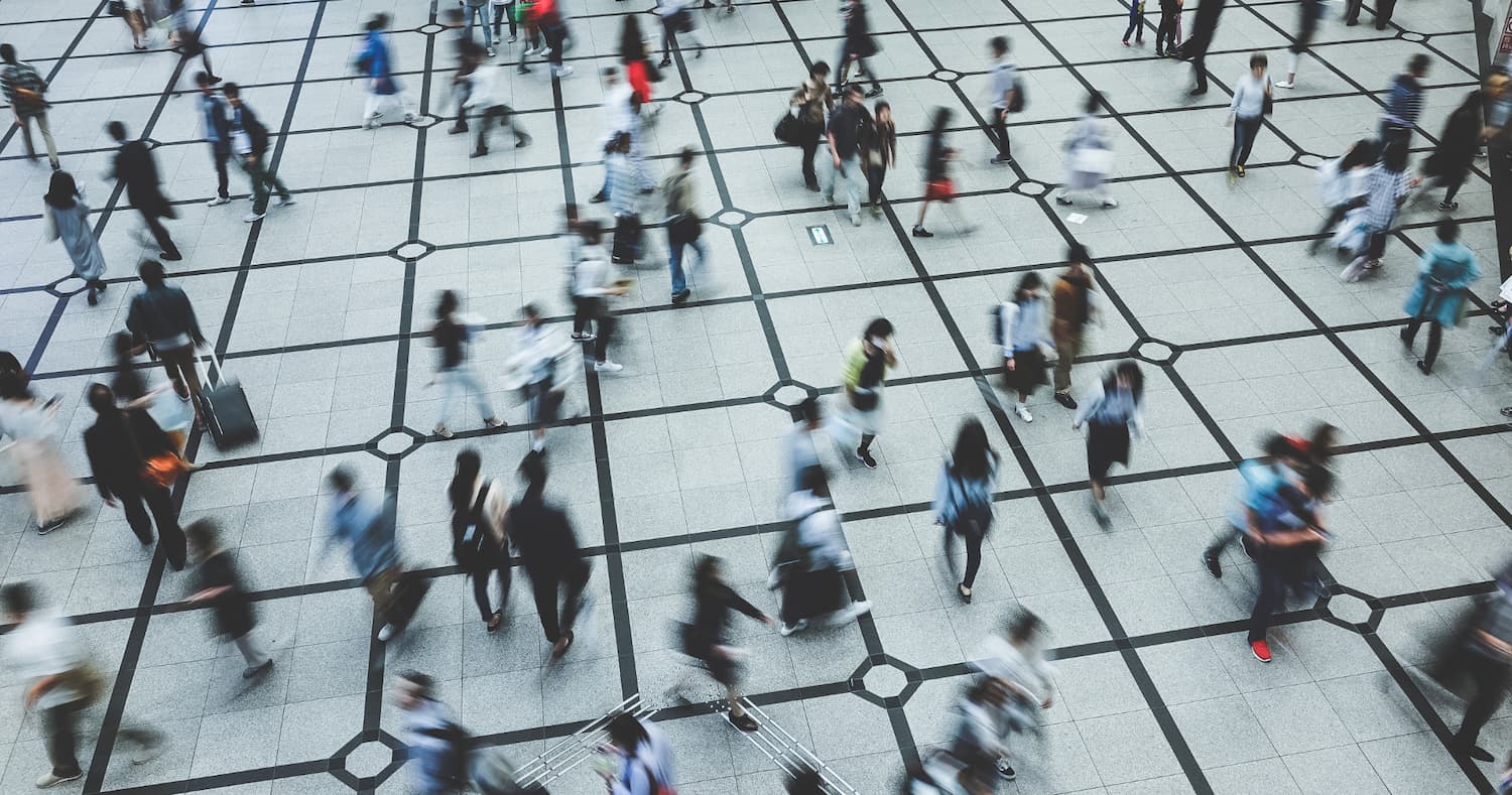 naselennya planety lyudy v misti na ploshhi krv.media